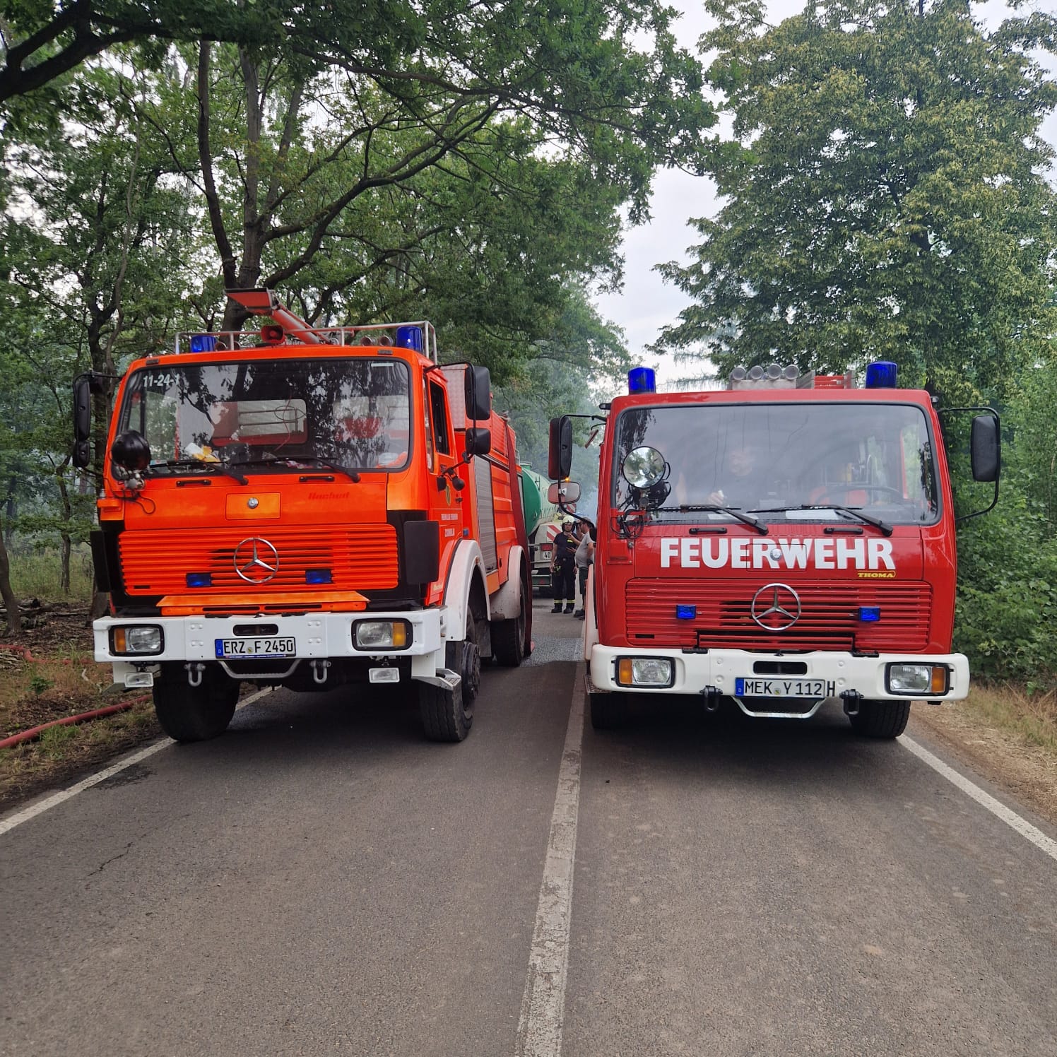 2025_Waldbrand_08_Fahrzeuge